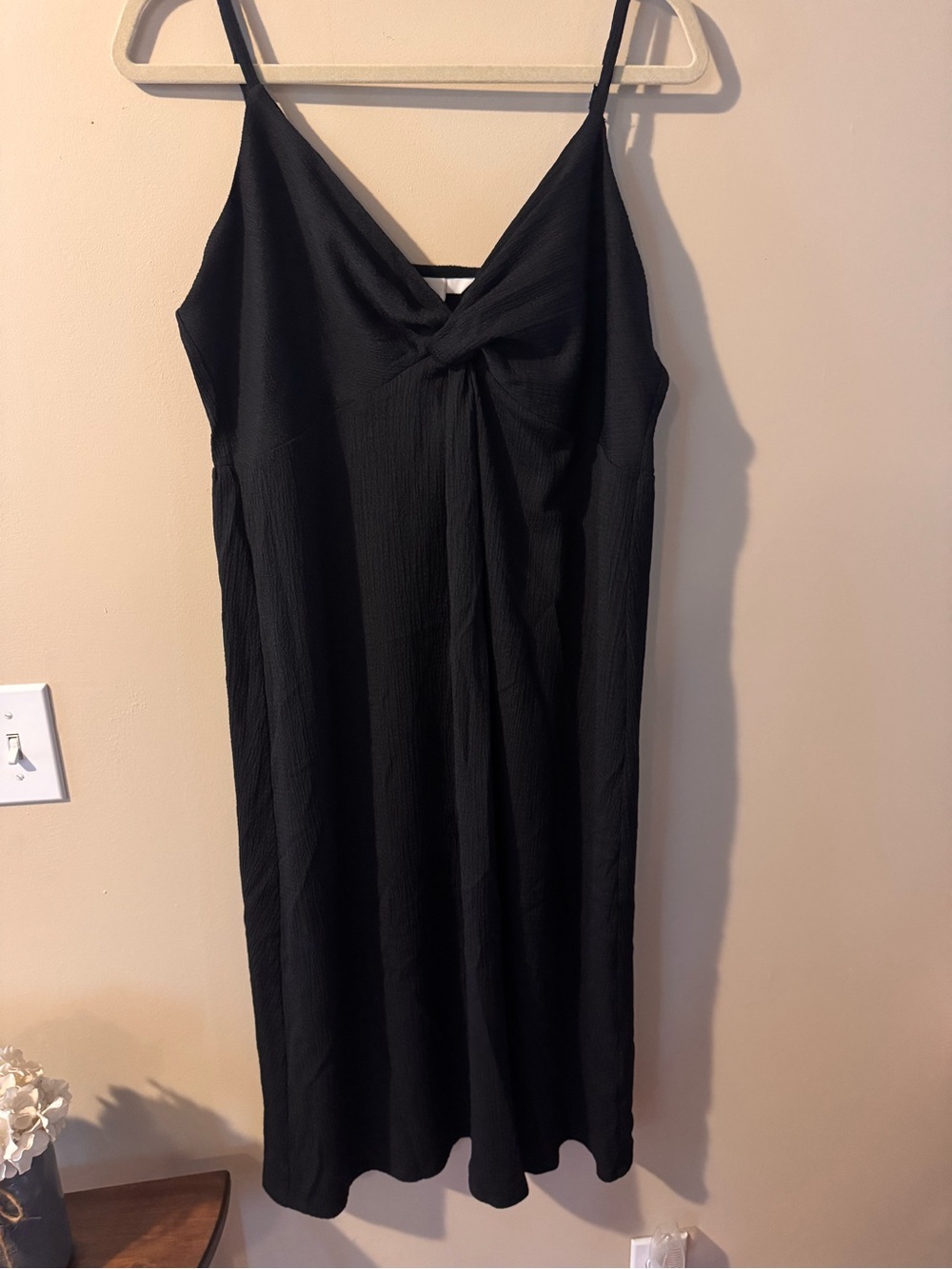 H&M Black Spaghetti Strap Twist-Front Midi Dress - size large